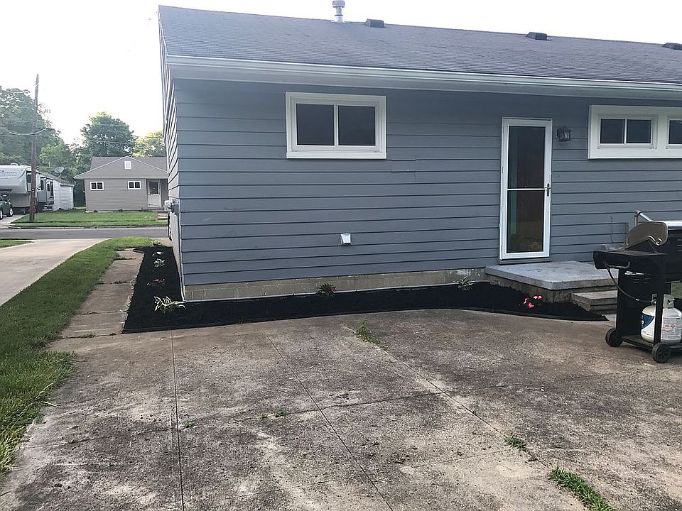 2nd image of 1147 Fisher Dr