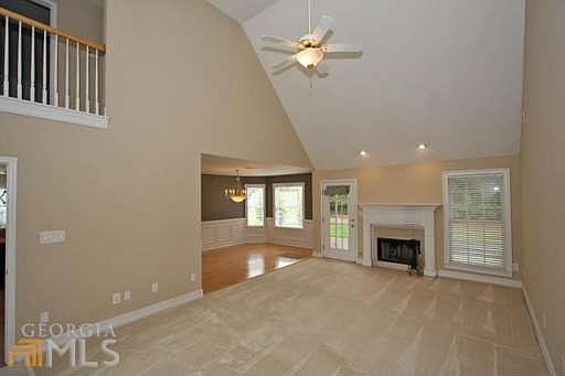 4th image of 798 Glen Valley Way