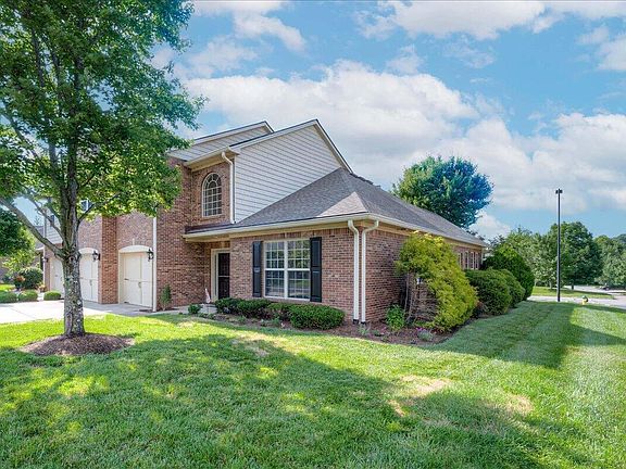 3rd image of 3800 Ruby Ln