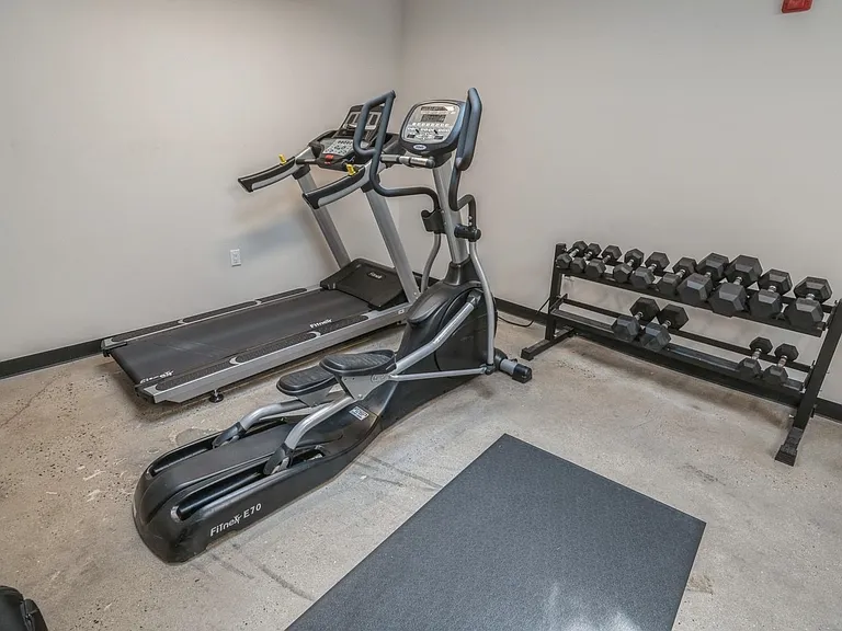 520 Palisade Ave #405 — Photo 32