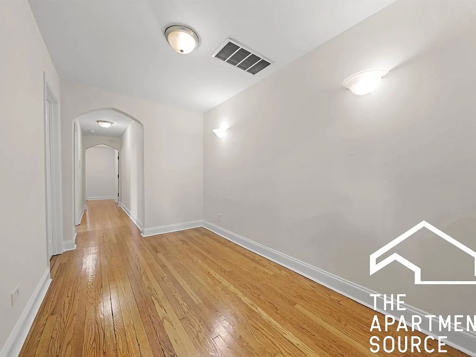1st image of 3424 W Parker Ave APT 2