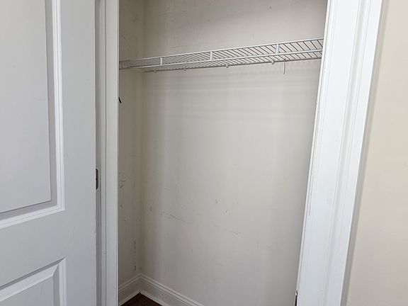 3rd image of 314-22 Walnut St #402