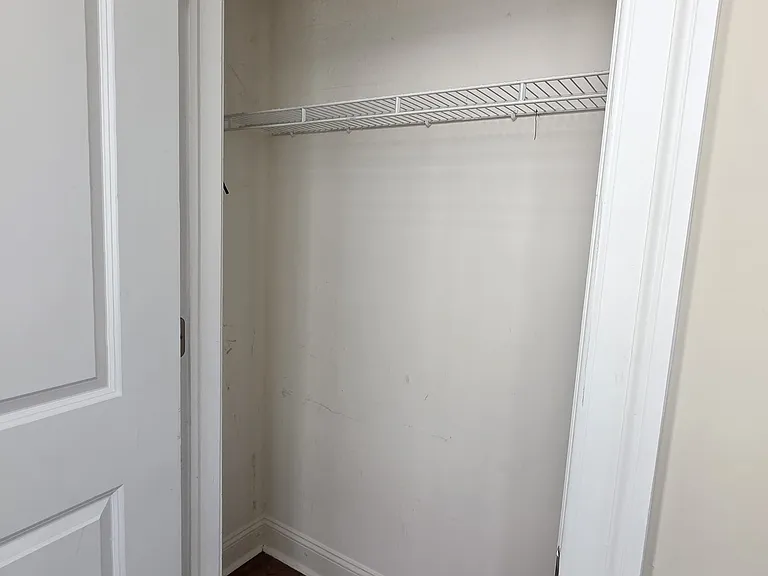 314-22 Walnut St #402 — Photo 3