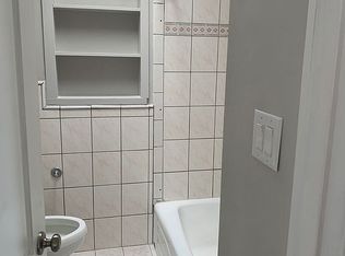 8425 Rives Ave, Downey, CA 90240