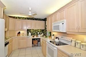 3rd image of 110 Wilderness Dr APT 126