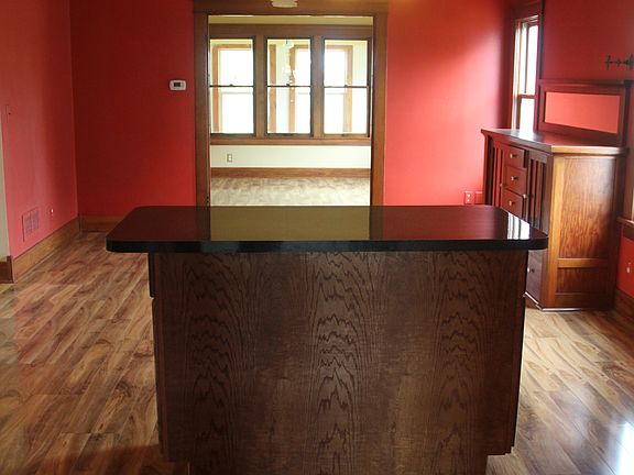 Breakfast bar