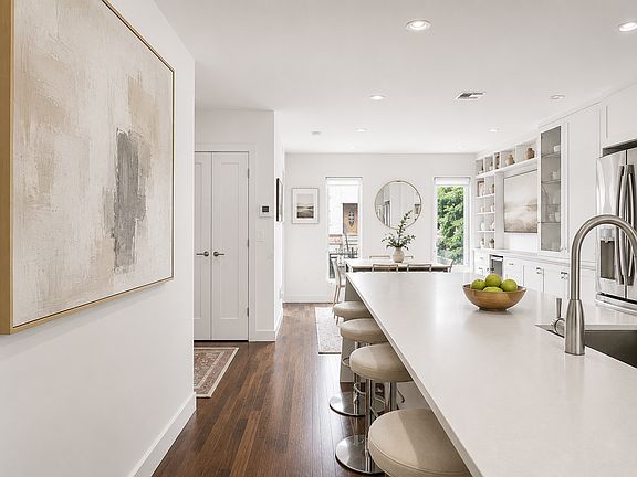 4th image of 73 Harman St #2