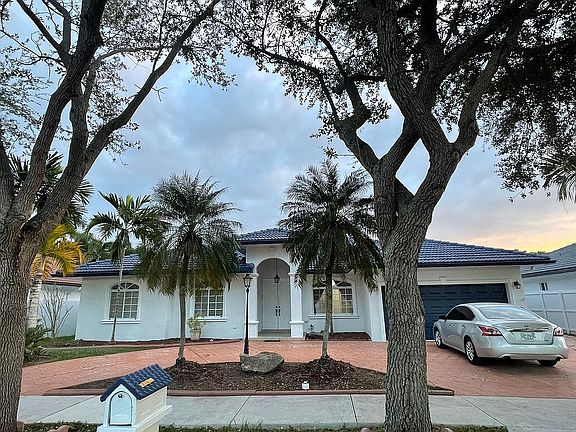 5th image of 7790 NW 162nd Ter