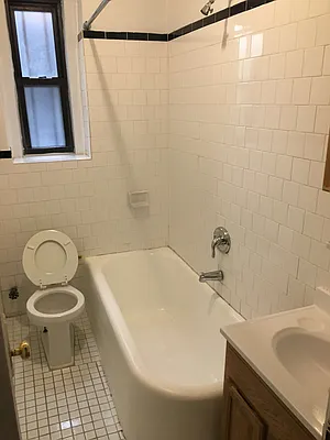 Rented by (Legacy) NY Quality Living Uptown | media 4
