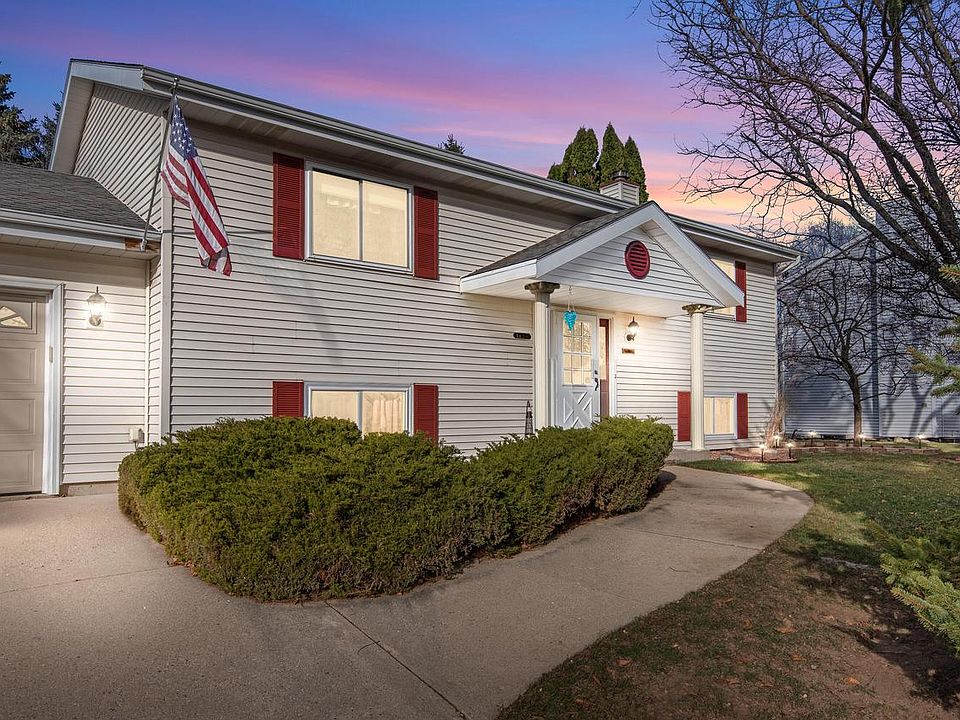 1st image of 1126 Riverbend DRIVE