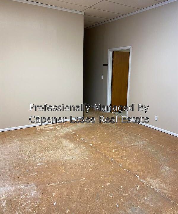 2nd image of 862 S Main St #3