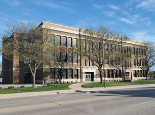 215 N Webster Ave #104, Green Bay, WI 54301