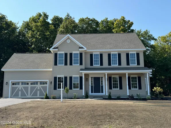 19 Westfall Court, Averill Park, NY 12018