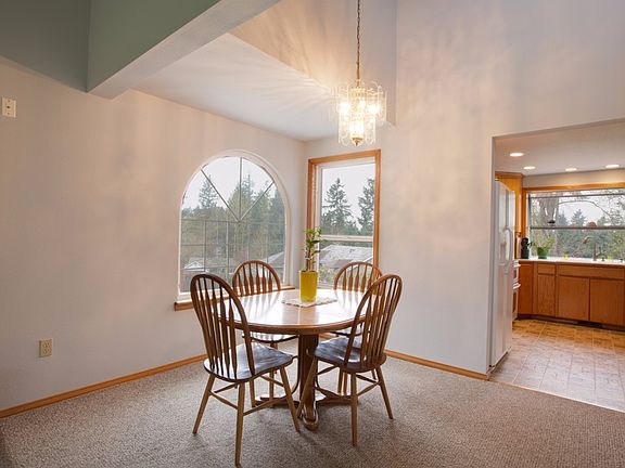 4th image of 11205 191st Avenue Ct E