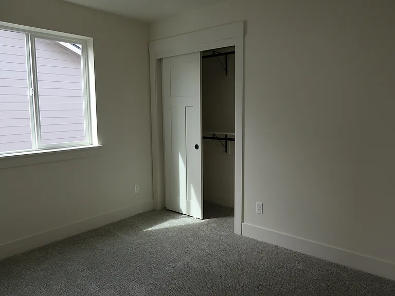 Seven Oaks Luxury Duplexes — Photo 98