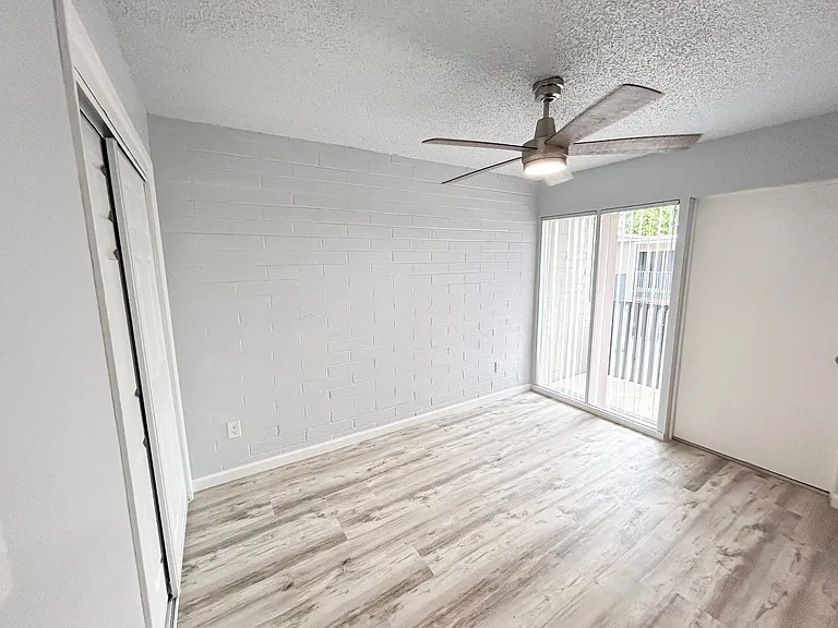 6802 N 17th Ave — Photo 31