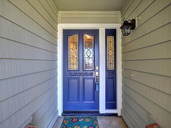 2nd image of 5801 Lincoln Ave