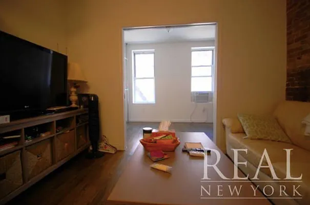 Rented by REAL New York | media 12