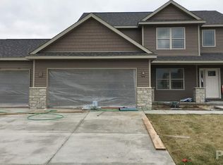 1517 W Harborway Dr, Chillicothe, IL 61523