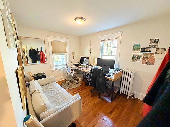 3rd image of 138 Larch Rd