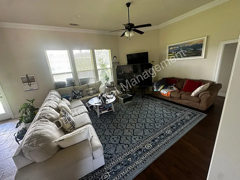 20340 Thornwood Dr — Photo 5
