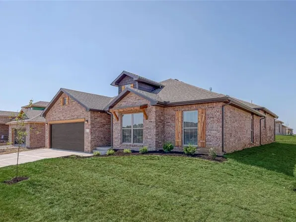 18505 W 195th Ter, Spring Hill, KS 66083