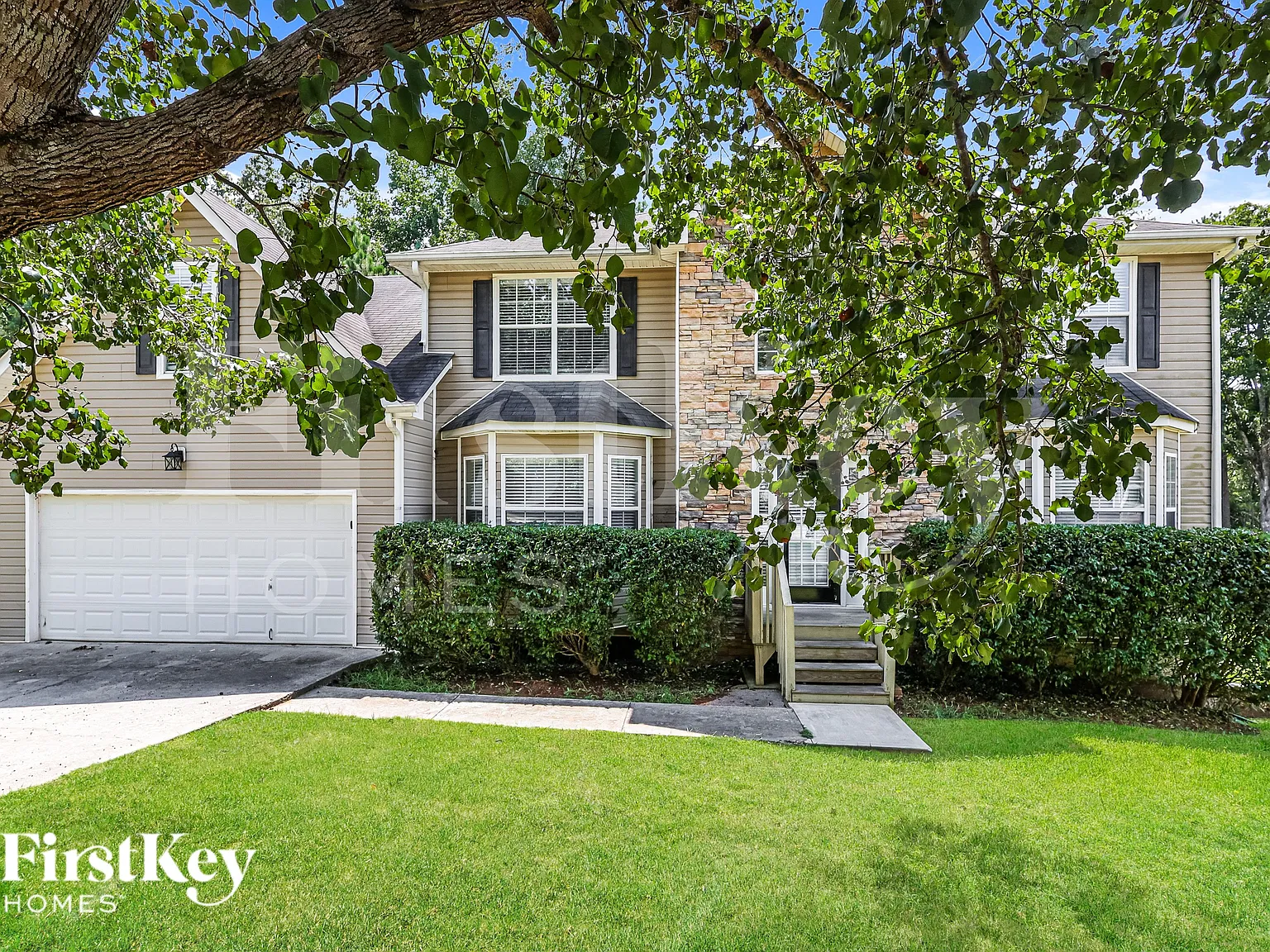 5 bed, 3.0 bath, 3242 sqft, $2,490 — Photo 1