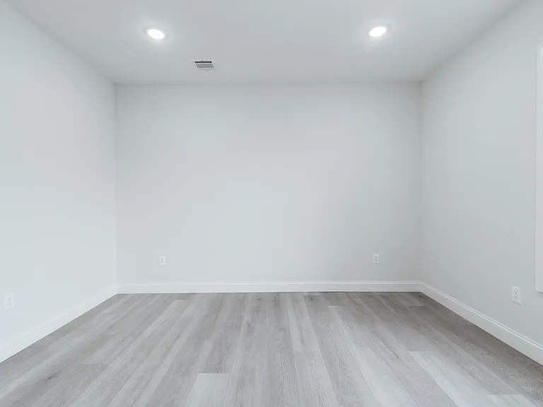144 Bergen Ave #2A — Photo 28