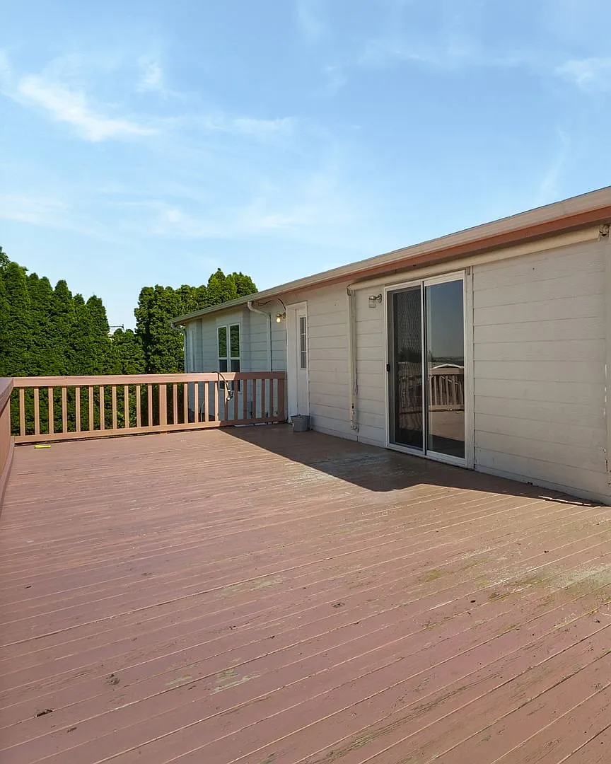 Large home with views of Potholes Resevoir. (Marine View Heights) — Photo 4