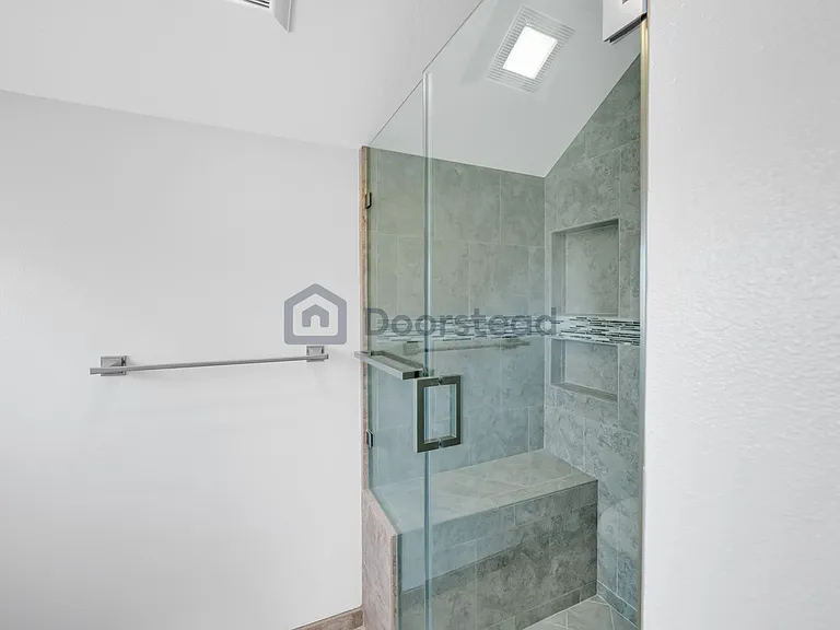 955 Fernrest Dr — Photo 23