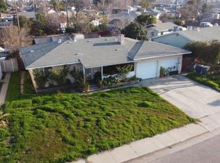 2154 Mayfair Dr W, Fresno, CA 93703