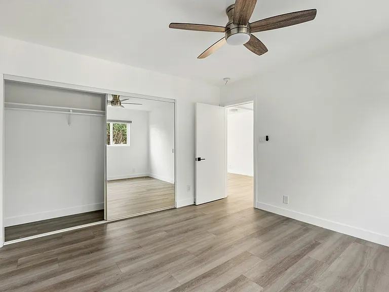 8777 Cadillac Ave #2 — Photo 19