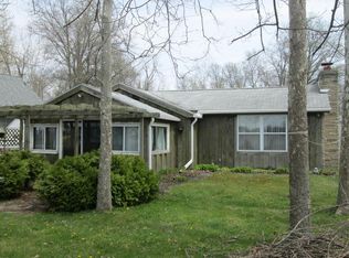 4041 Lakeshore Dr, Bremen, IN 46506