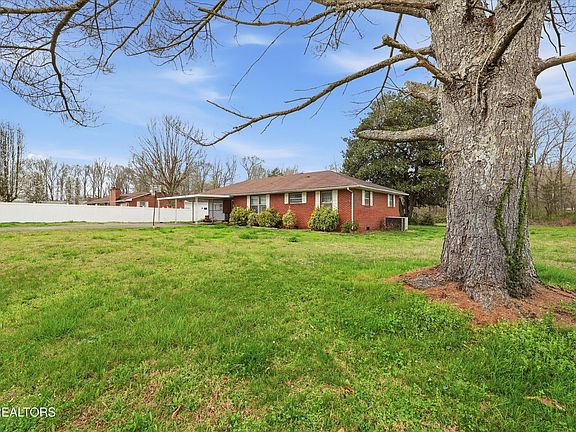 3rd image of 194 Meadowview Ln