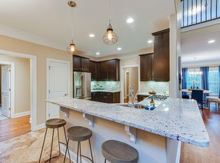 733 Newberry Rd, Nashville, TN 37205