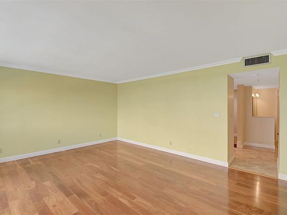 4th image of 300 Three Islands Blvd APT 518
