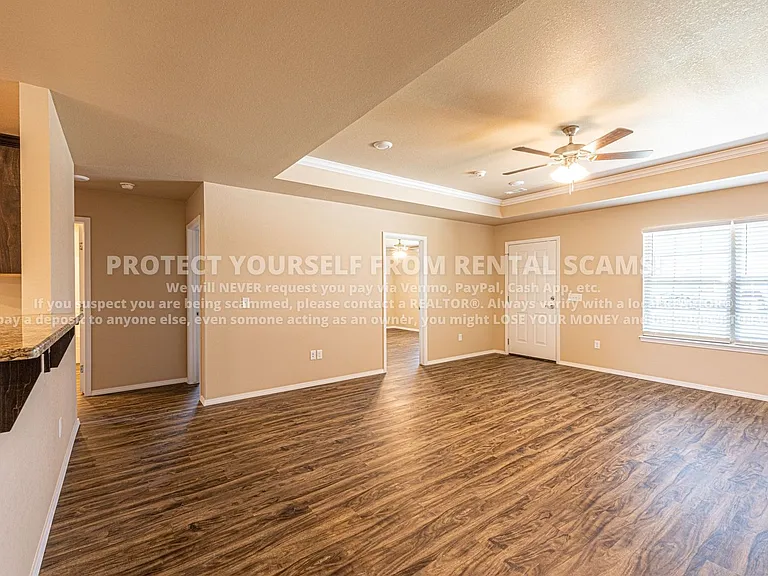 2116 Wrangler Cir — Photo 2