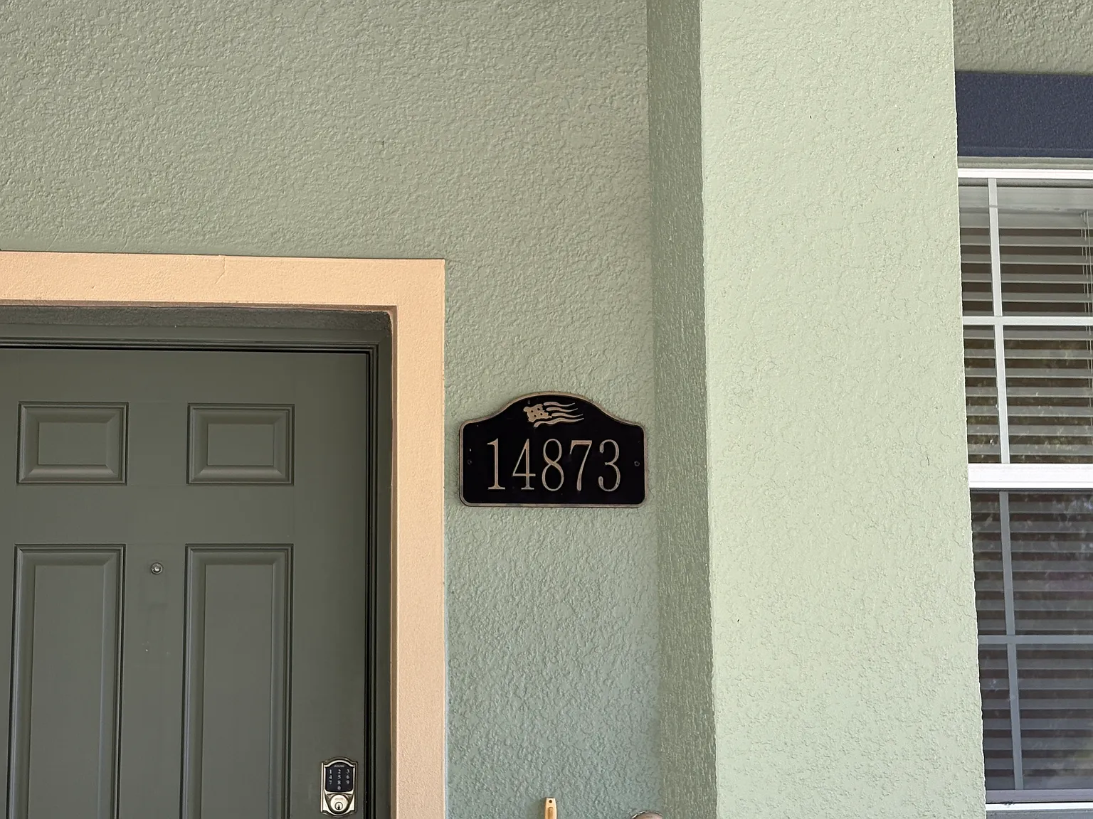 3 bed, 2.5 bath, 1750 sqft, $2,750 — Photo 3
