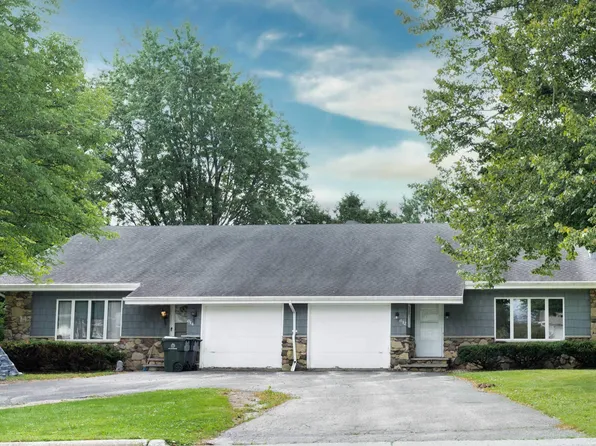 614 Crestview Dr, Seymour, WI 54165