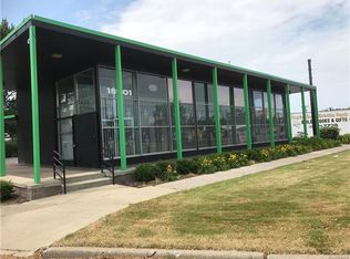 18901 Kelly Rd, Detroit, MI 48224