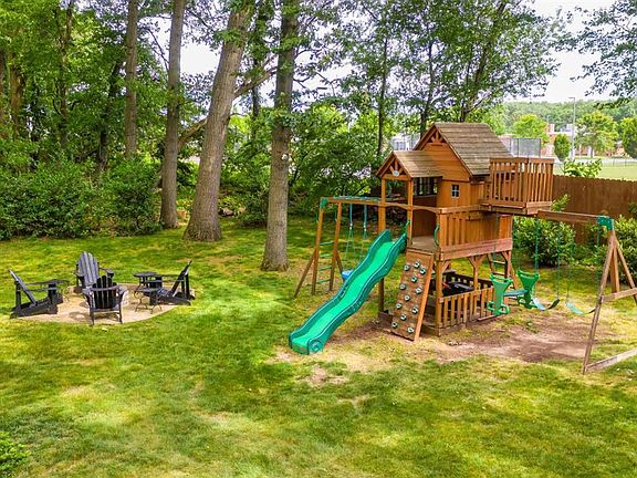 4th image of 345 Lynwood Dr