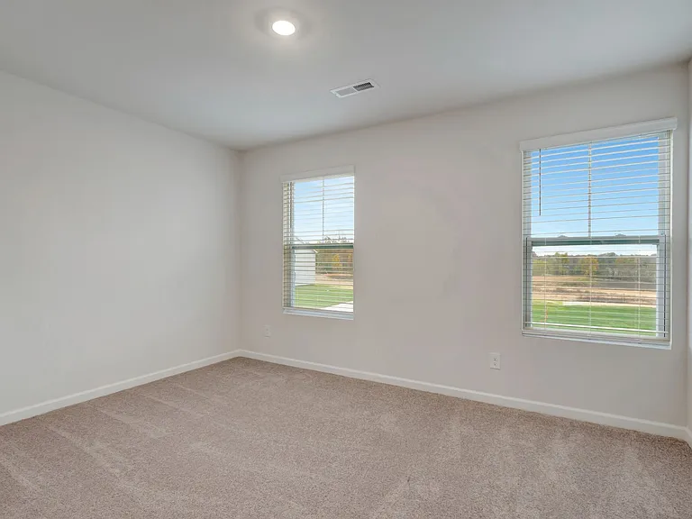 720 Emerson Ln — Photo 30
