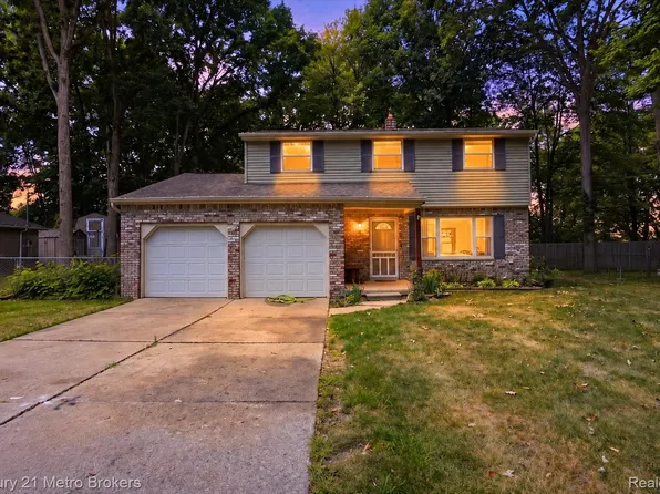3047 Courtesy Dr, Flint, MI 48506
