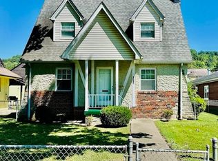5412 Staunton Ave SE, Charleston, WV 25304