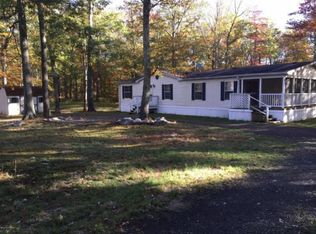 352 Sunlight Dr, Cresco, PA