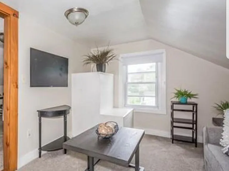 155 Grinnell St #2 — Photo 4