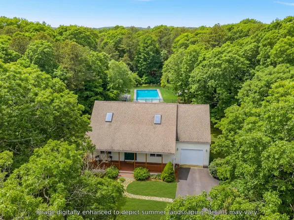 98 Sandwich Road, Teaticket, MA 02536