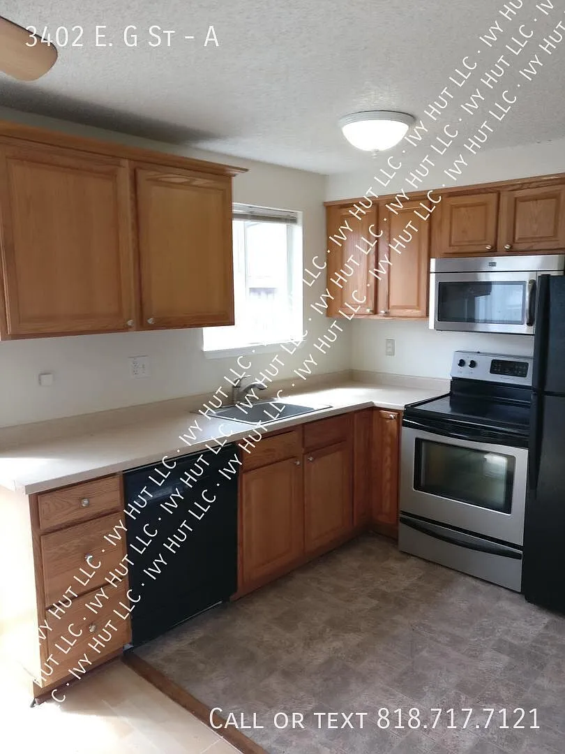 Beautiful - 2 Bed, 1 Bath in downtown Tacoma - Eastside neighborhood — Photo 3