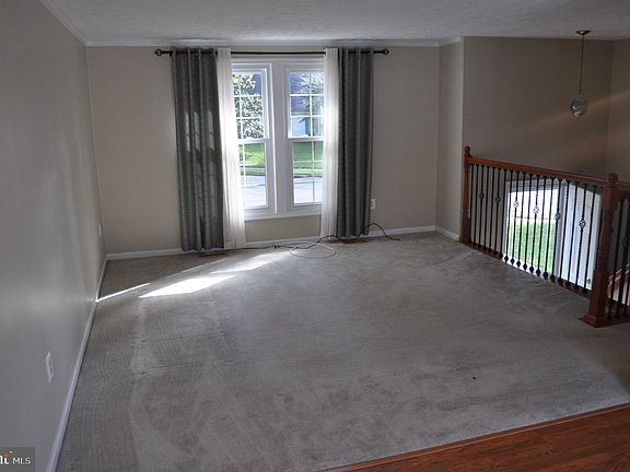 5th image of 1662 Canonade Ct