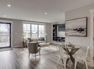 138 Flash Rd FLOOR 2, Nahant, MA 01908